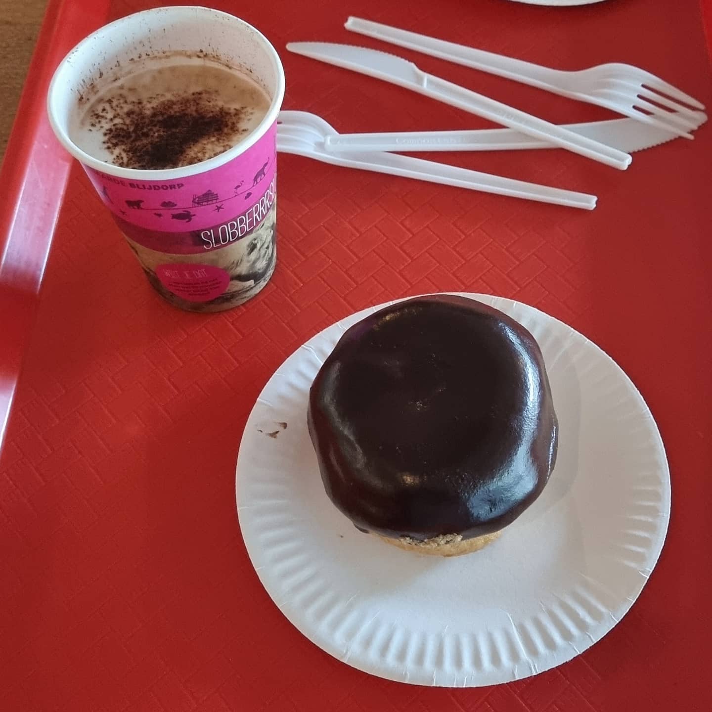 Another birthday in Blijdorp Zoo, starting with coffee with "cake".